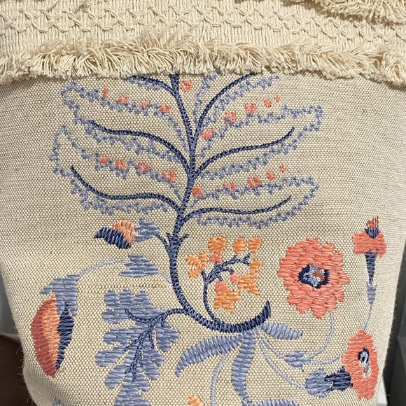 Spartina 449 Bucket Bag Embroidered Flowers - Picture 2 of 6